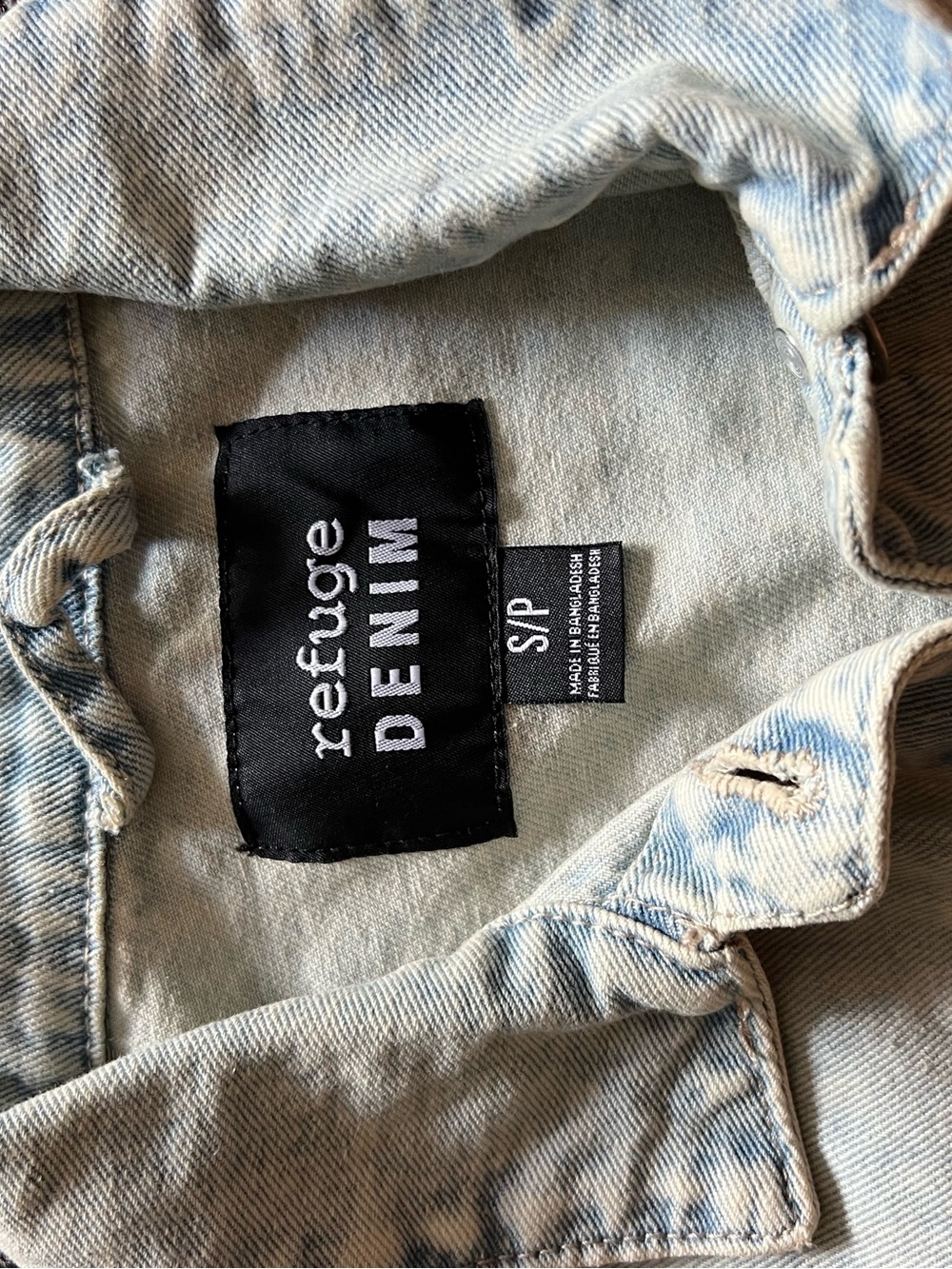 refuge Light Gray Washed Denim Jacket - Picture 4 of 5